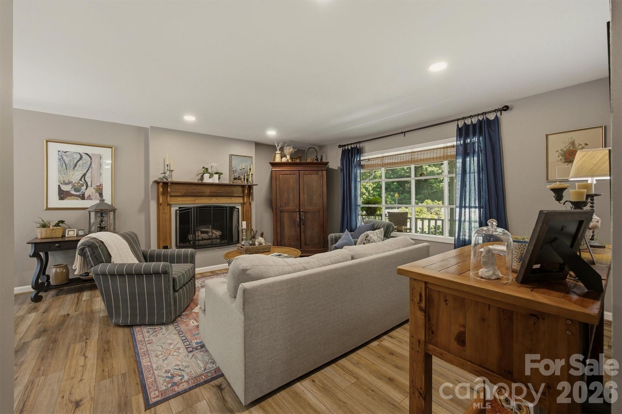 104 Oakwood Drive — Morganton