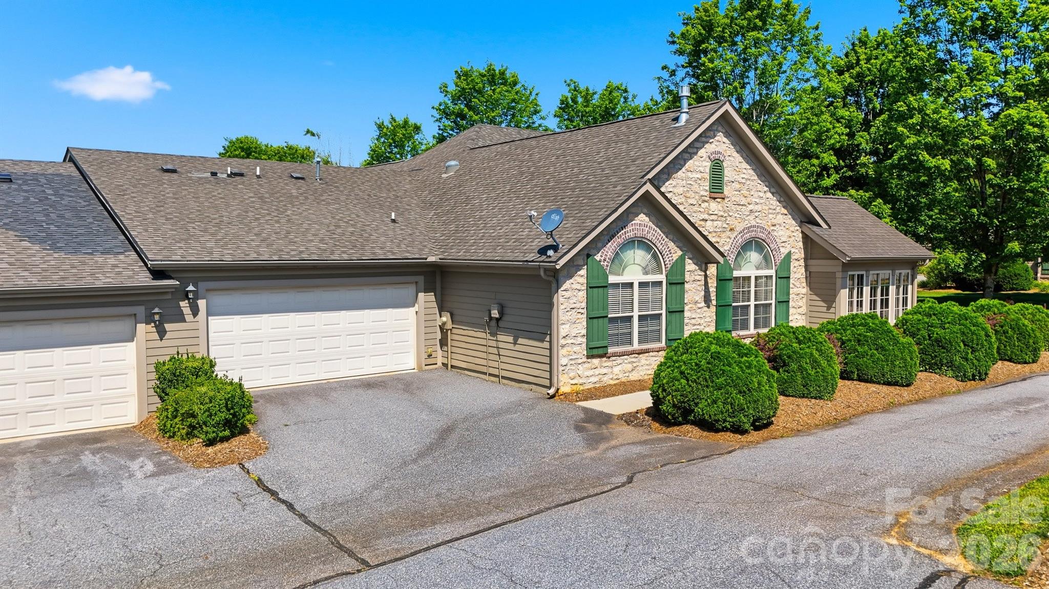 808-C Wynnshire Drive — Hickory