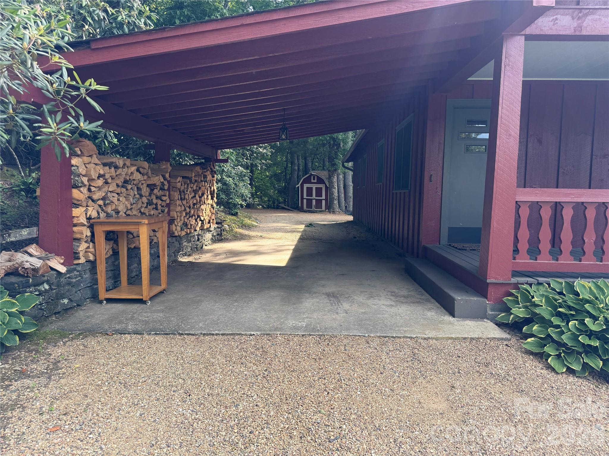 225 High Ridge Road — Little Switzerland