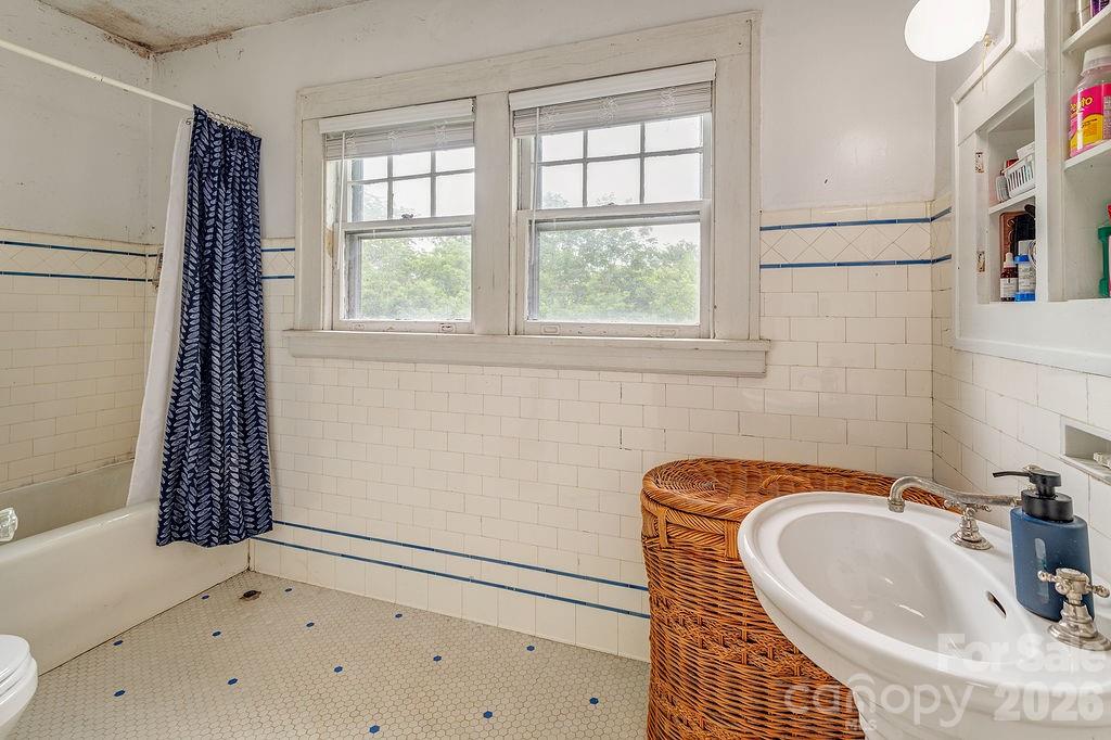 133 Westwood Place — Asheville
