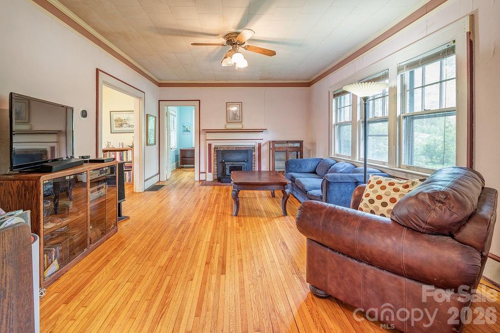 133 Westwood Place — Asheville