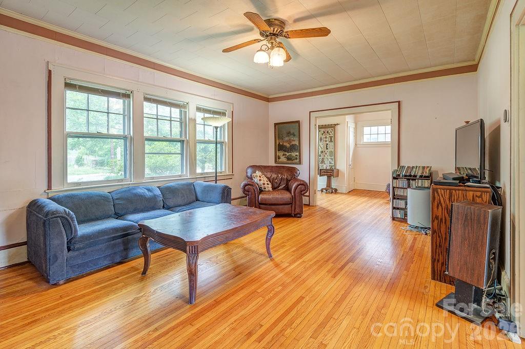 133 Westwood Place — Asheville