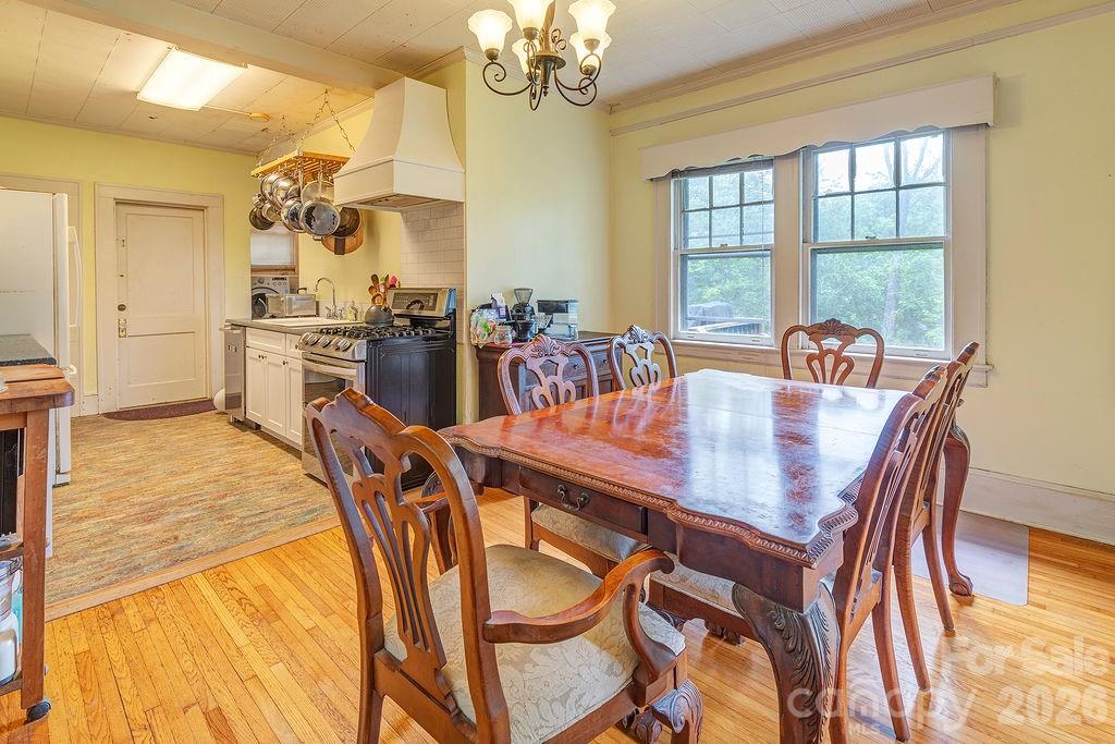 133 Westwood Place — Asheville