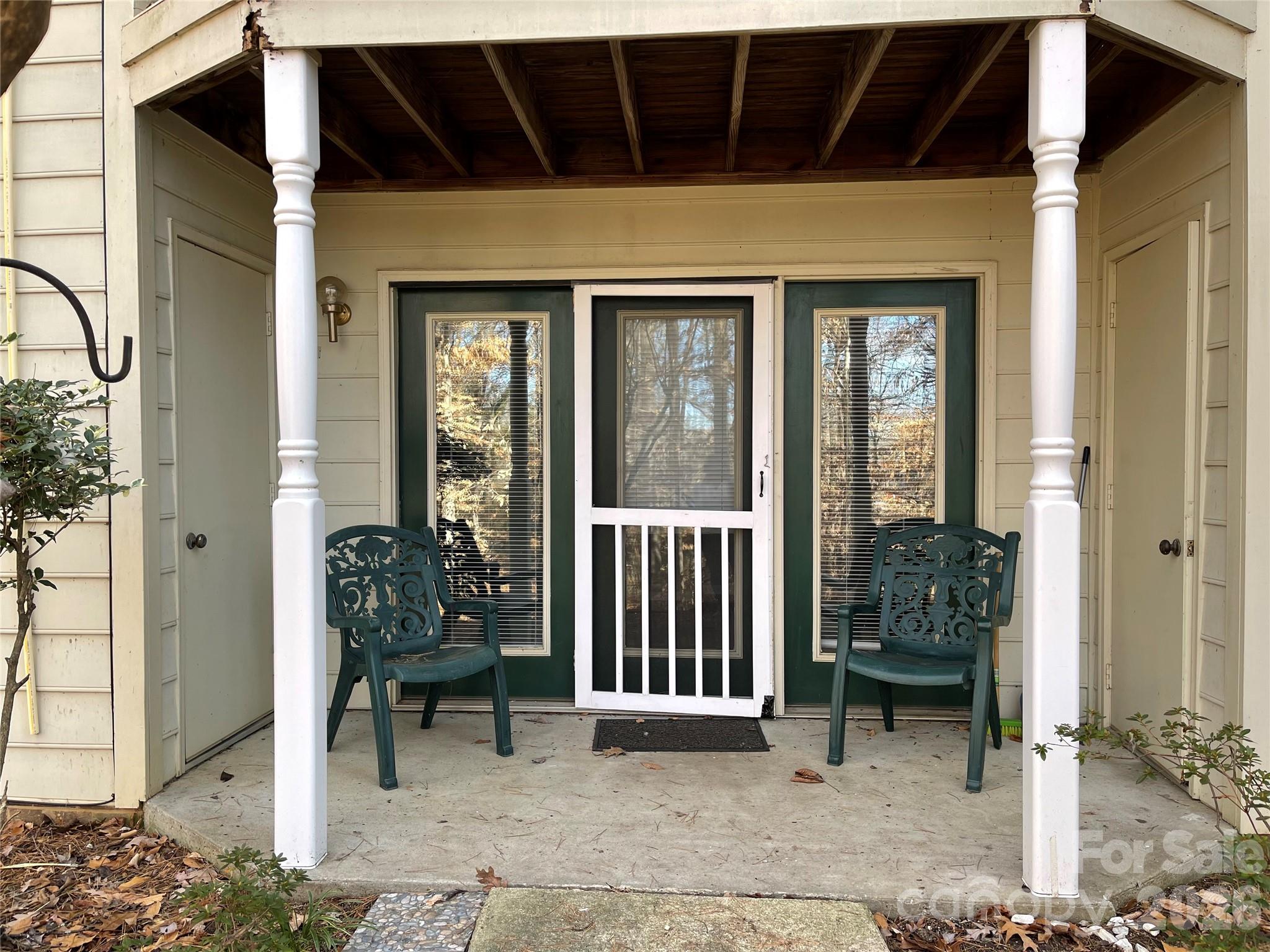 5932 W Friendly Avenue — Greensboro