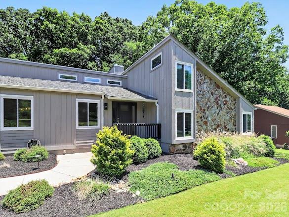 8401 Raintree Lane — Charlotte