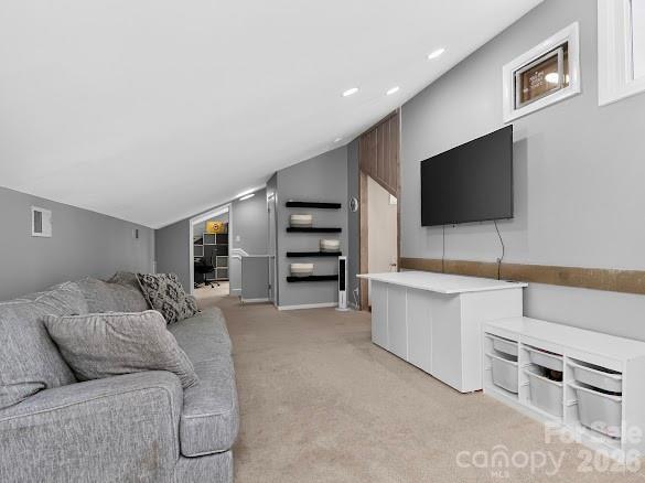 8401 Raintree Lane — Charlotte