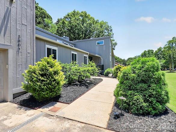 8401 Raintree Lane — Charlotte