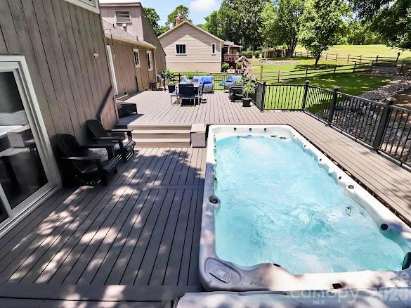 8401 Raintree Lane — Charlotte
