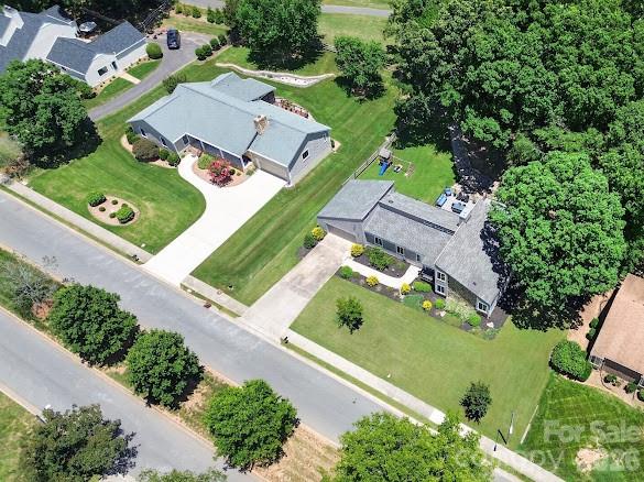 8401 Raintree Lane — Charlotte