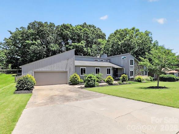 8401 Raintree Lane — Charlotte