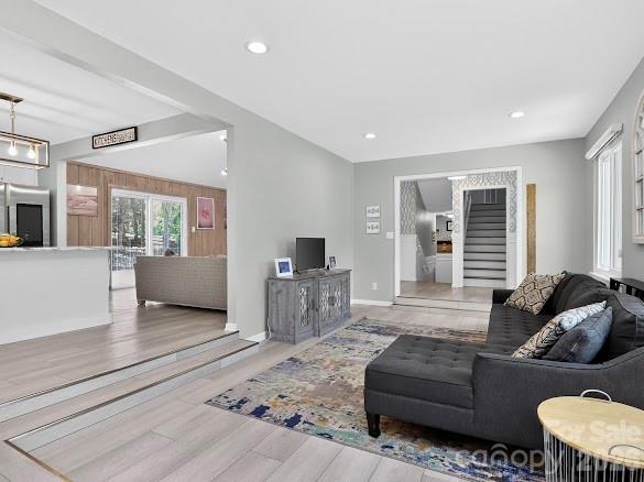 8401 Raintree Lane — Charlotte
