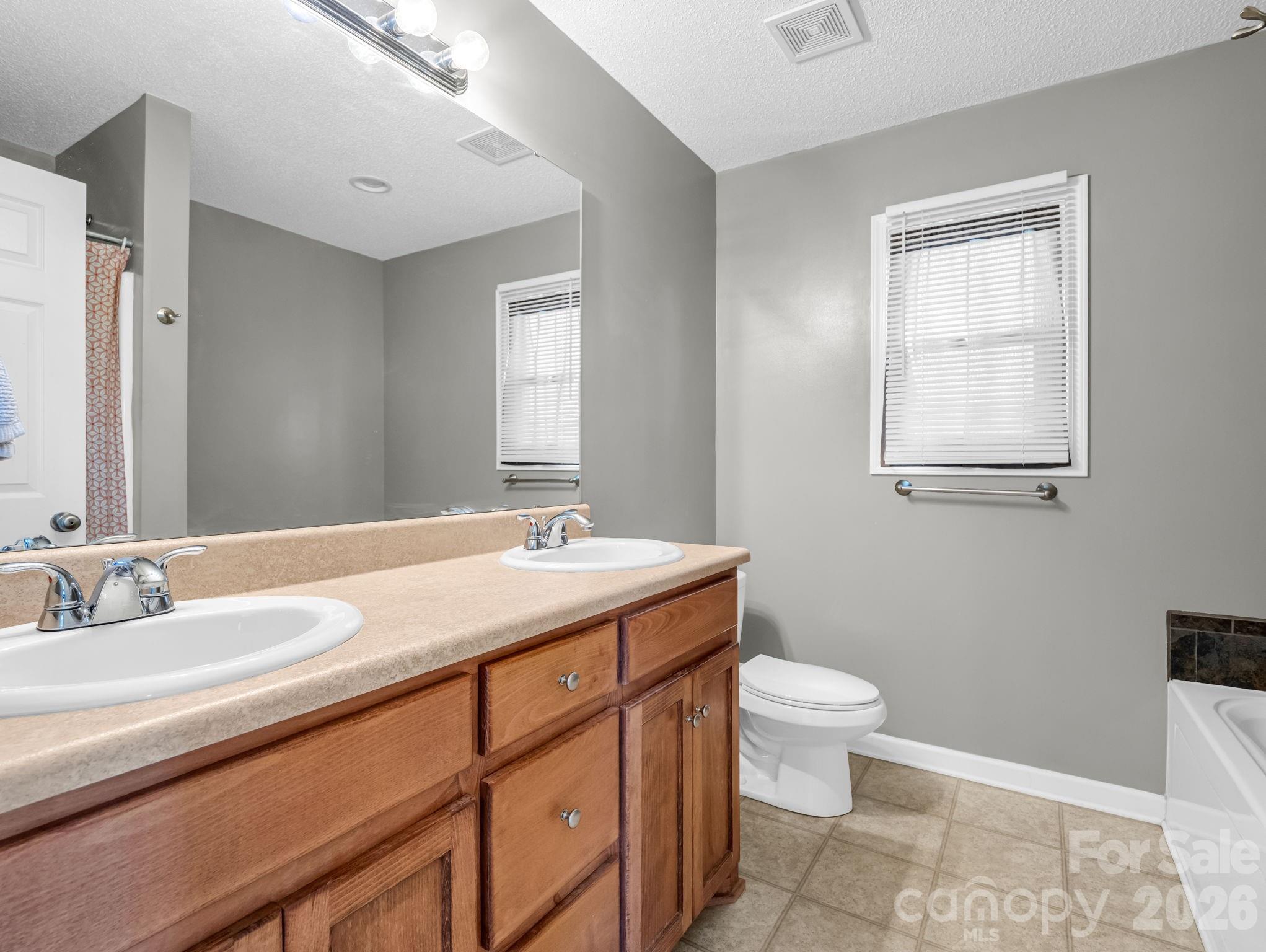 169 Oak Brook Lane — Gaffney