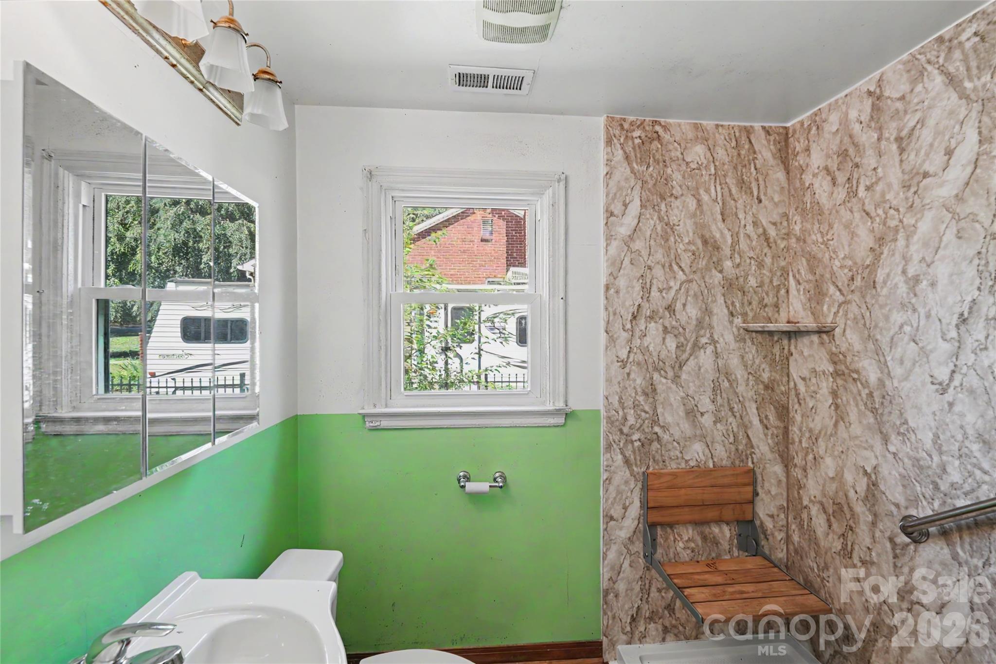 1212 Meadow Lane Lane — Charlotte