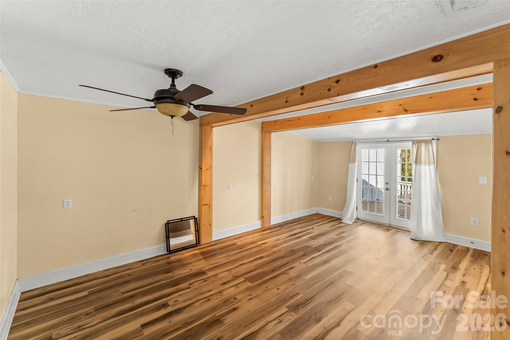 325 Dogwood Lane — Marion