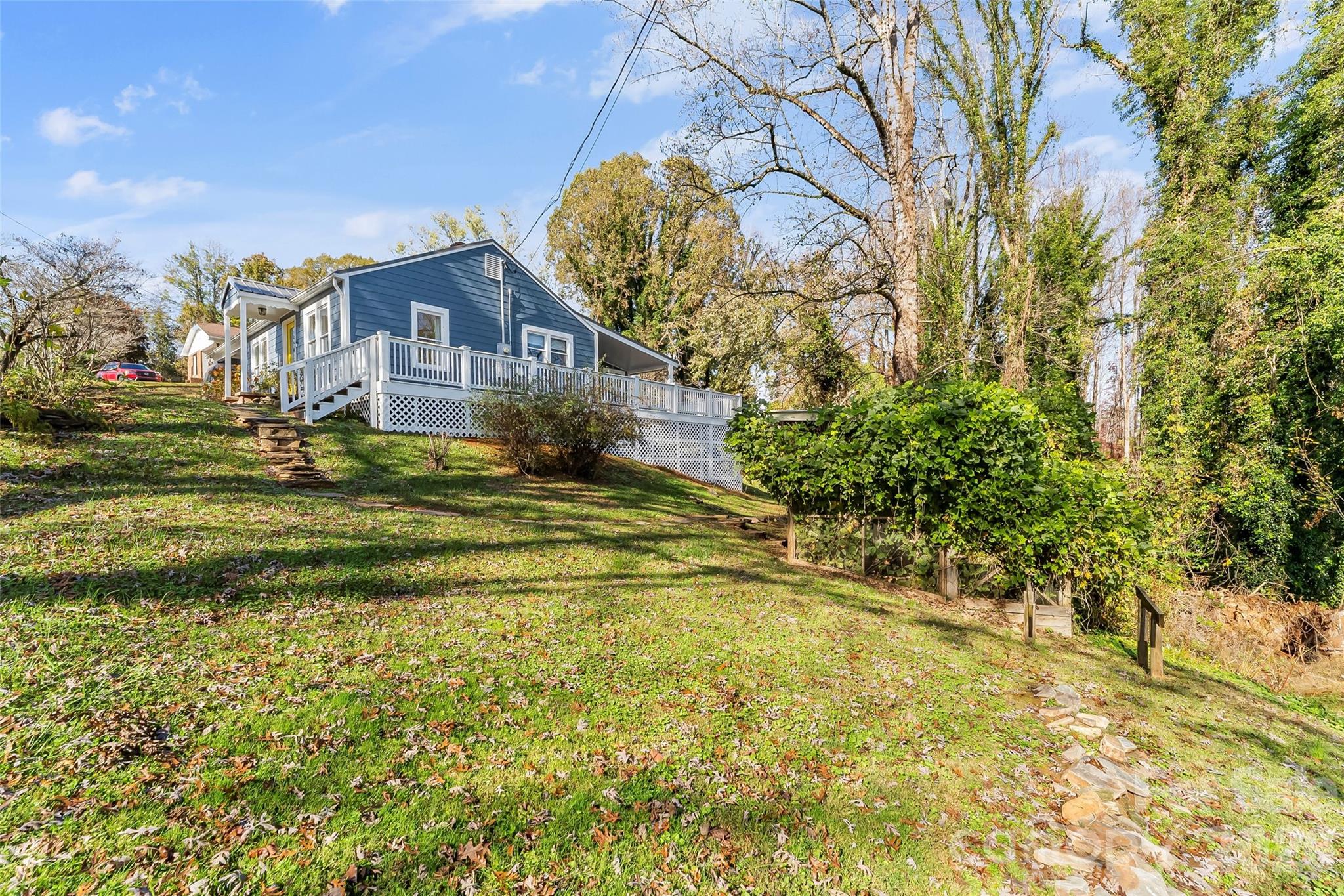 325 Dogwood Lane — Marion
