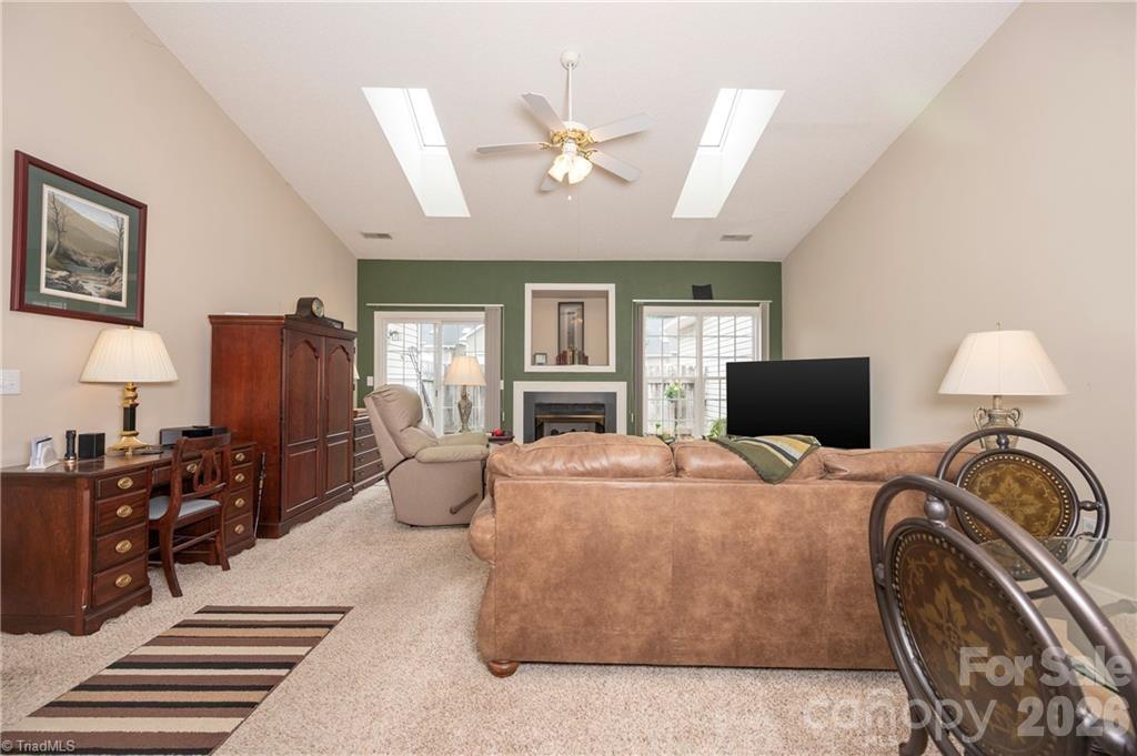 195 Stadium Oaks Drive — Clemmons