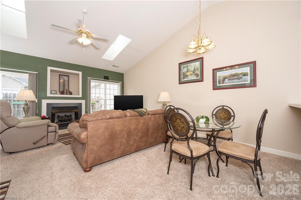 195 Stadium Oaks Drive — Clemmons