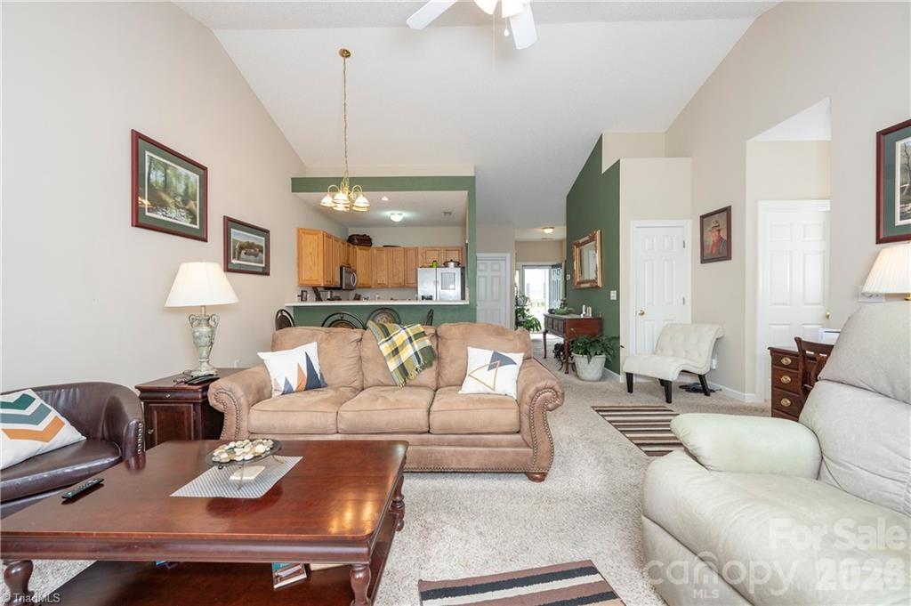 195 Stadium Oaks Drive — Clemmons