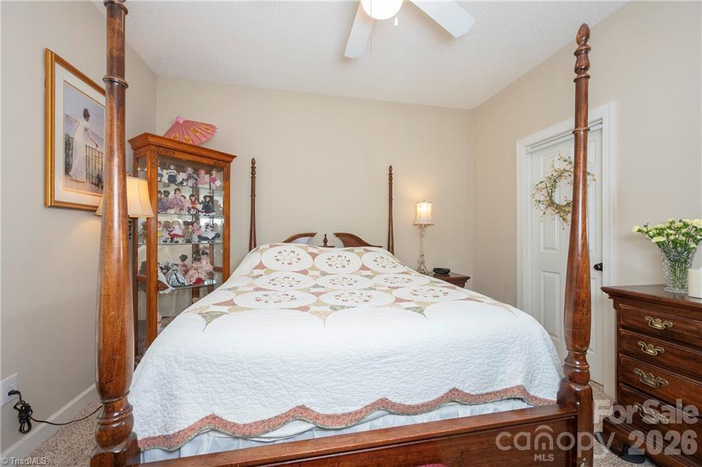 195 Stadium Oaks Drive — Clemmons