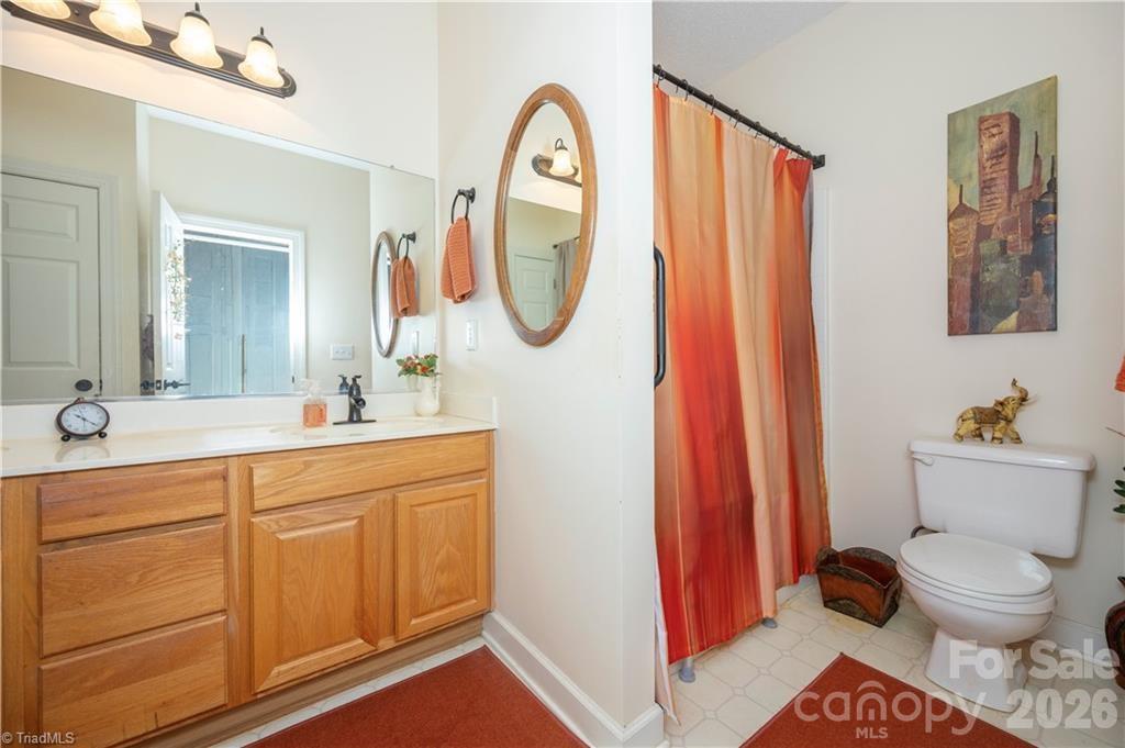 195 Stadium Oaks Drive — Clemmons