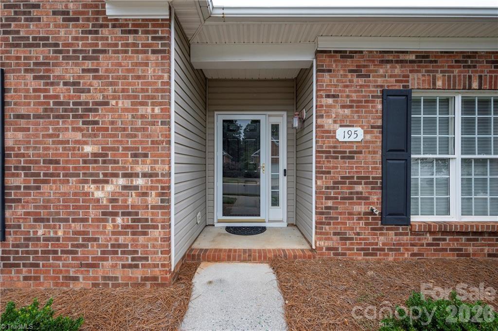 195 Stadium Oaks Drive — Clemmons