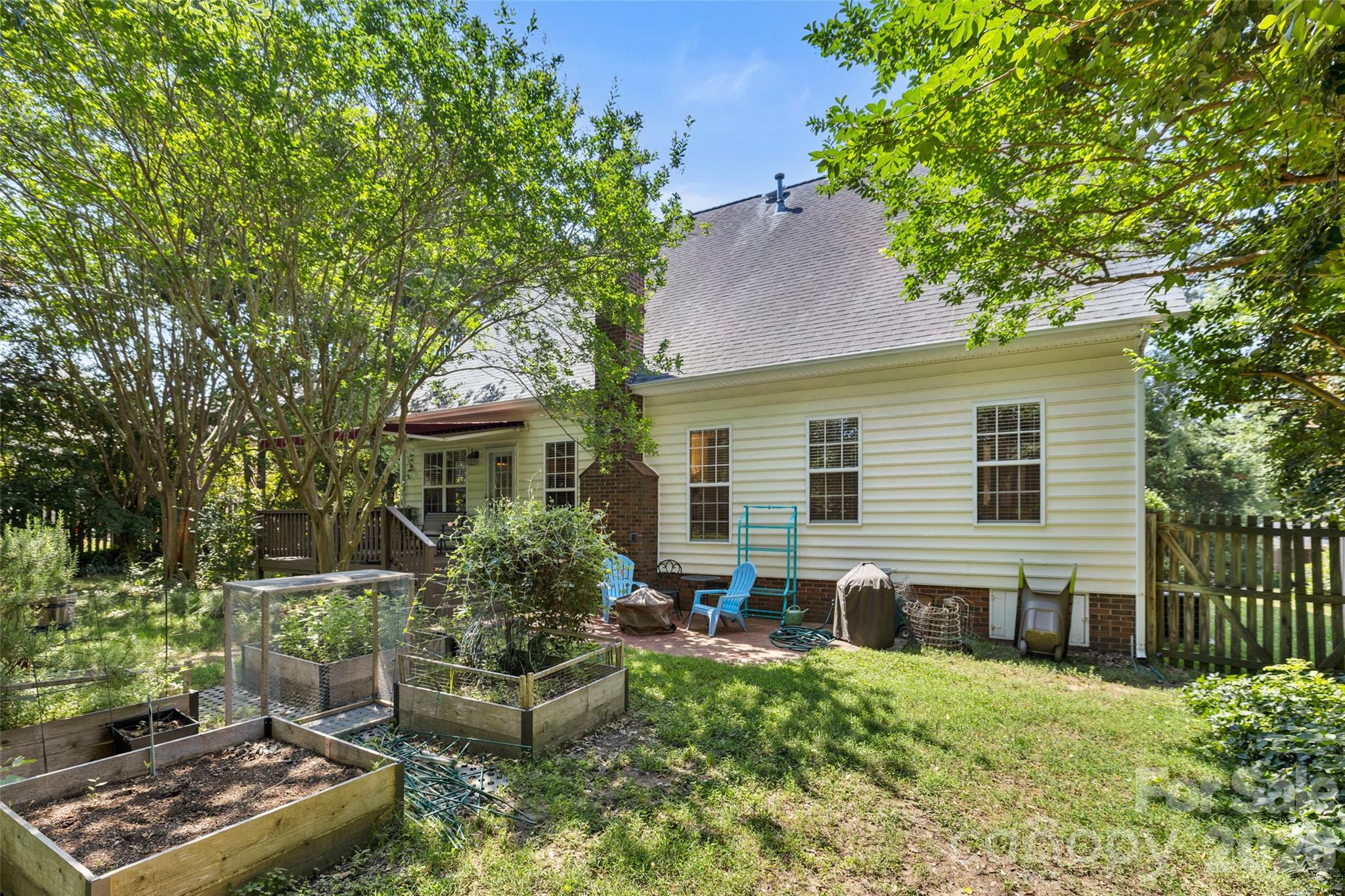 1116 Blueberry Lane — Charlotte