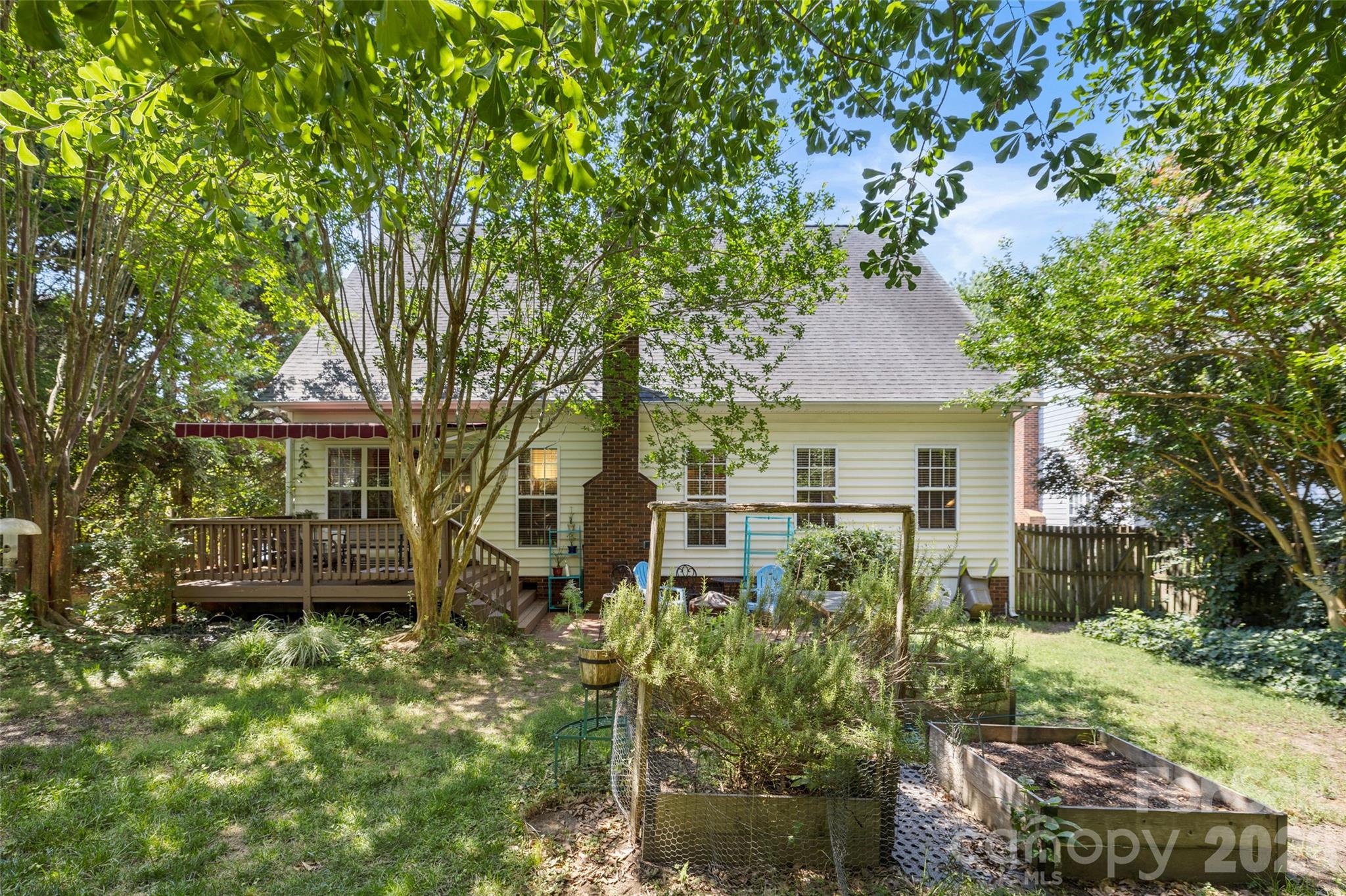 1116 Blueberry Lane — Charlotte