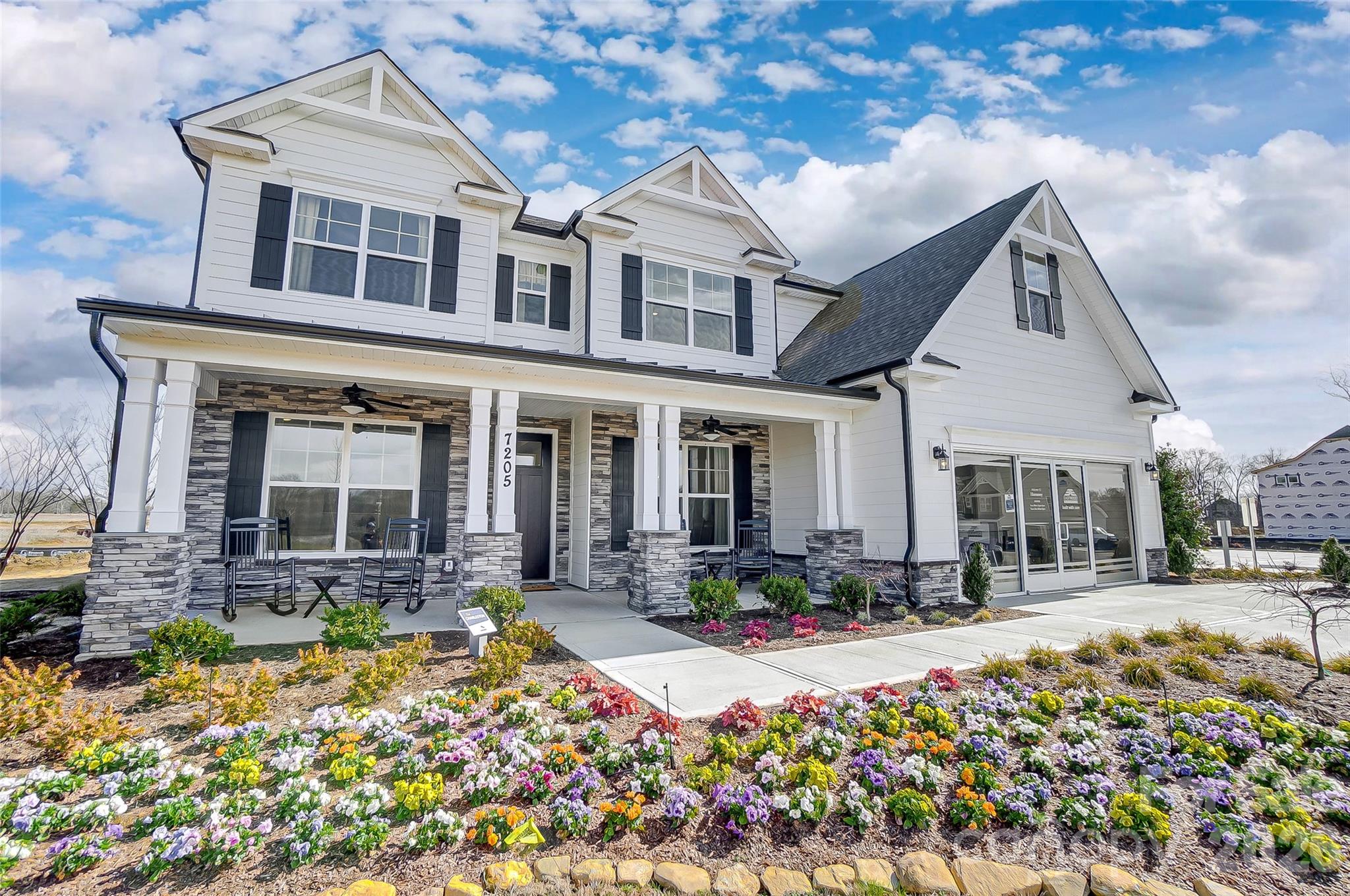 7205 Farmingdale Lane — Harrisburg