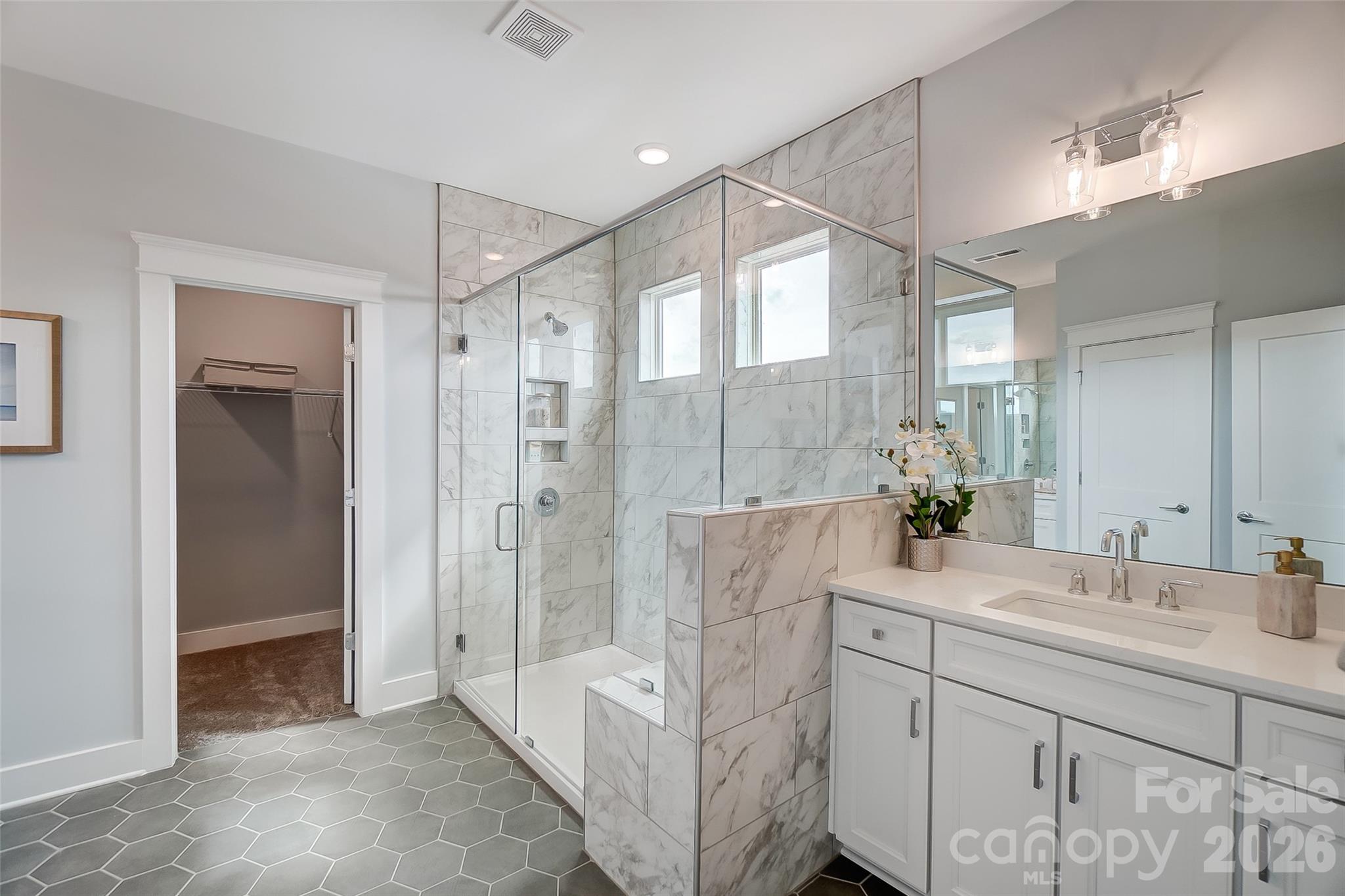 7205 Farmingdale Lane — Harrisburg