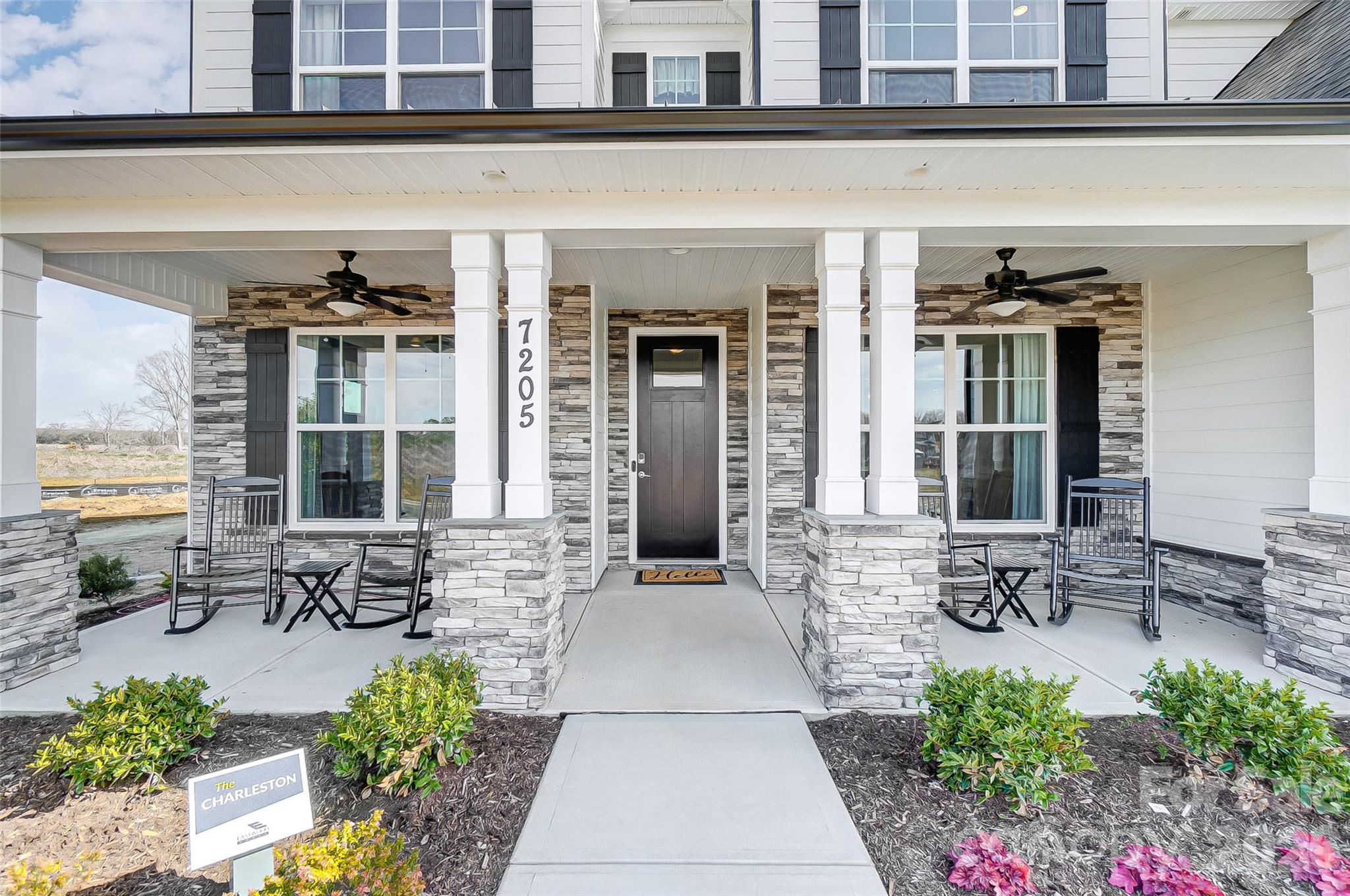 7205 Farmingdale Lane — Harrisburg