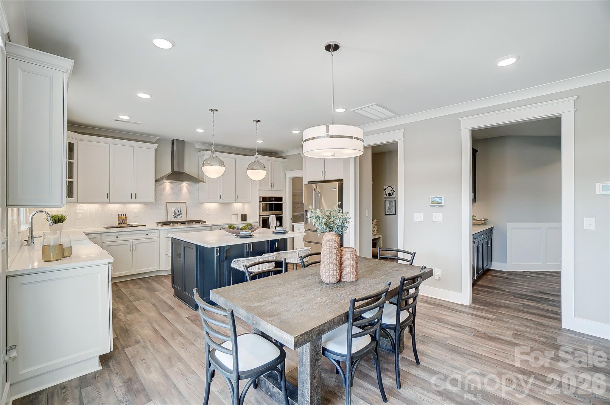 7205 Farmingdale Lane — Harrisburg