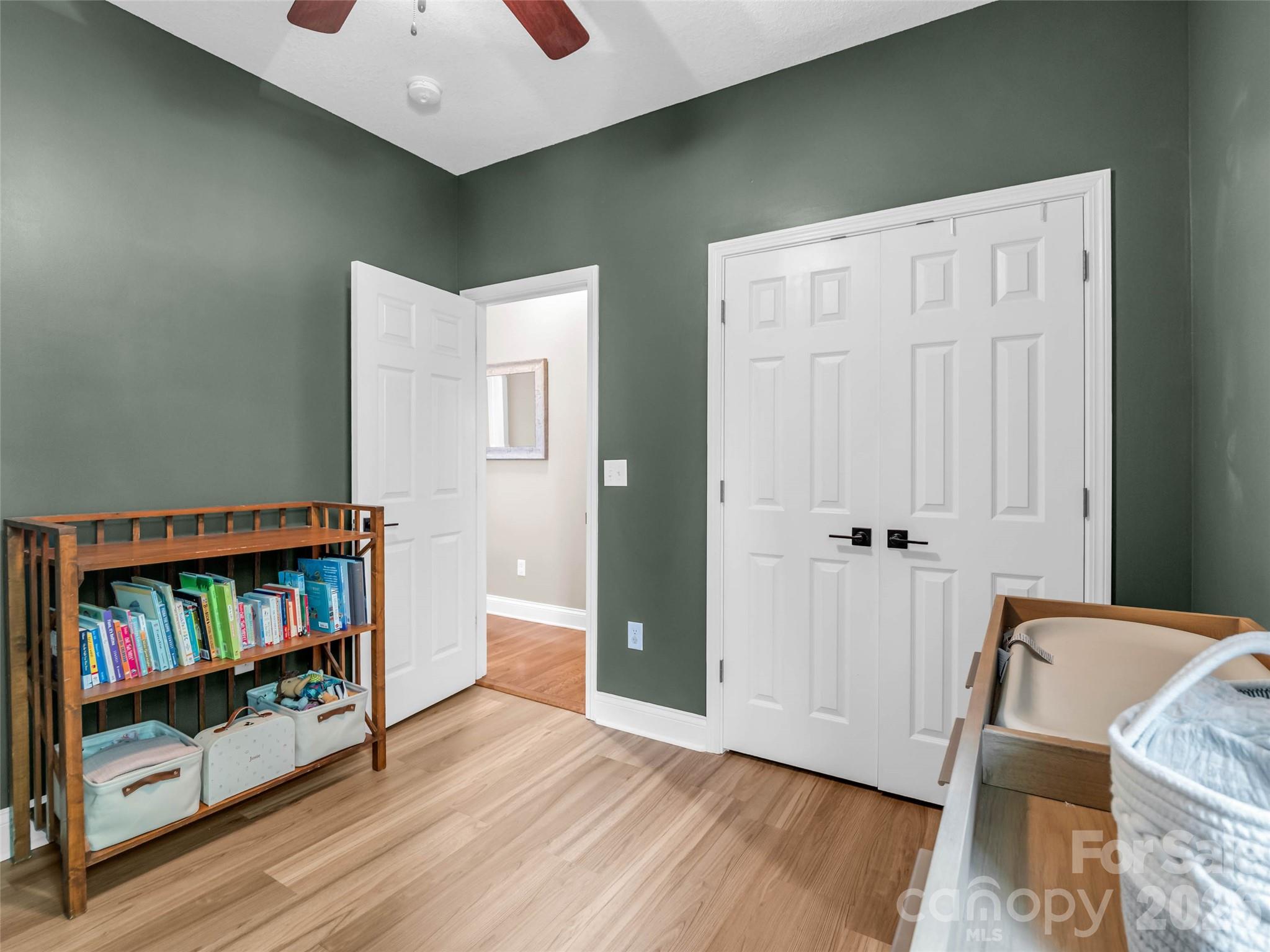 17 Black Iron Lane — Hendersonville