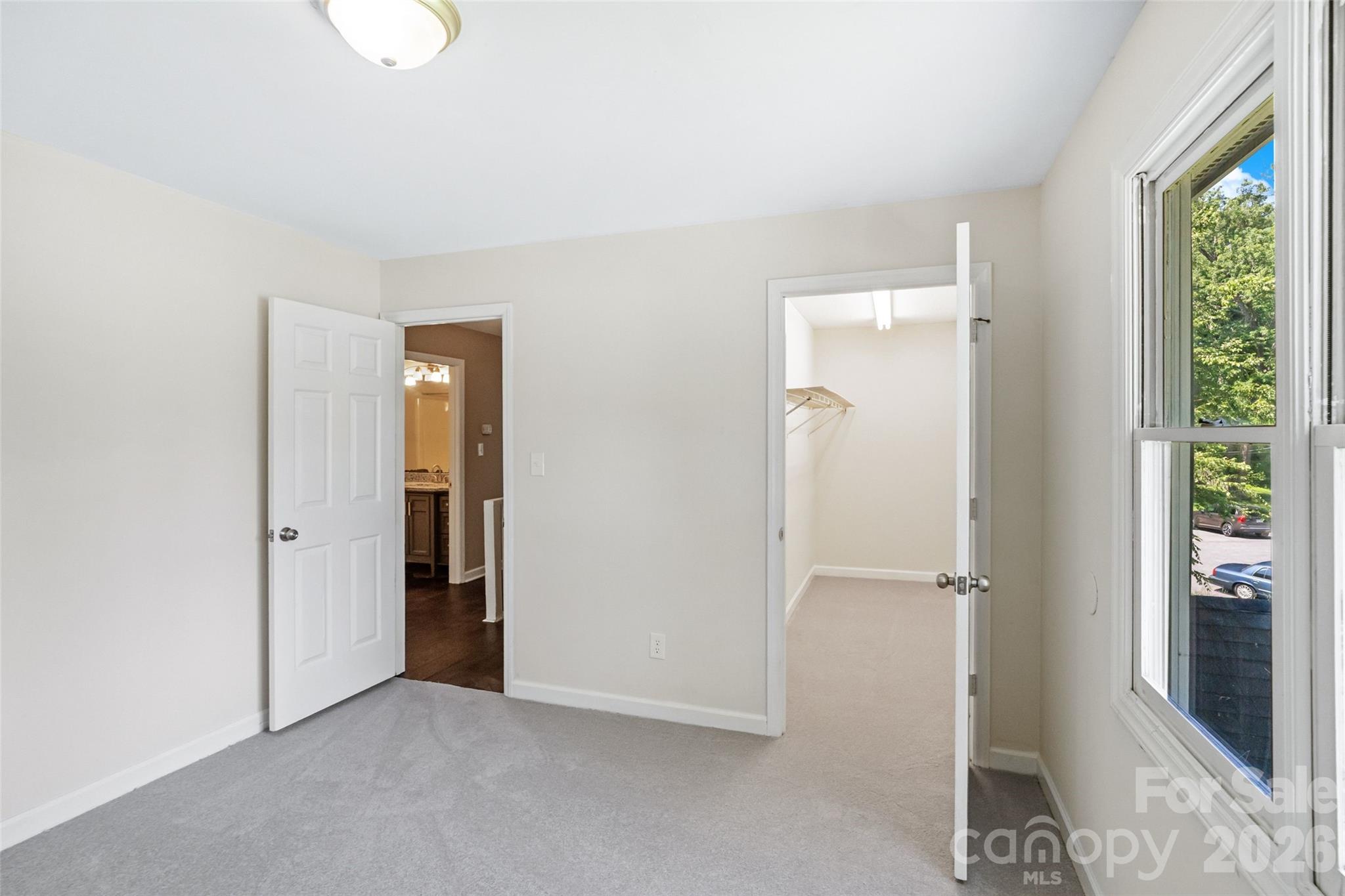 5516 Ilford Street — Charlotte