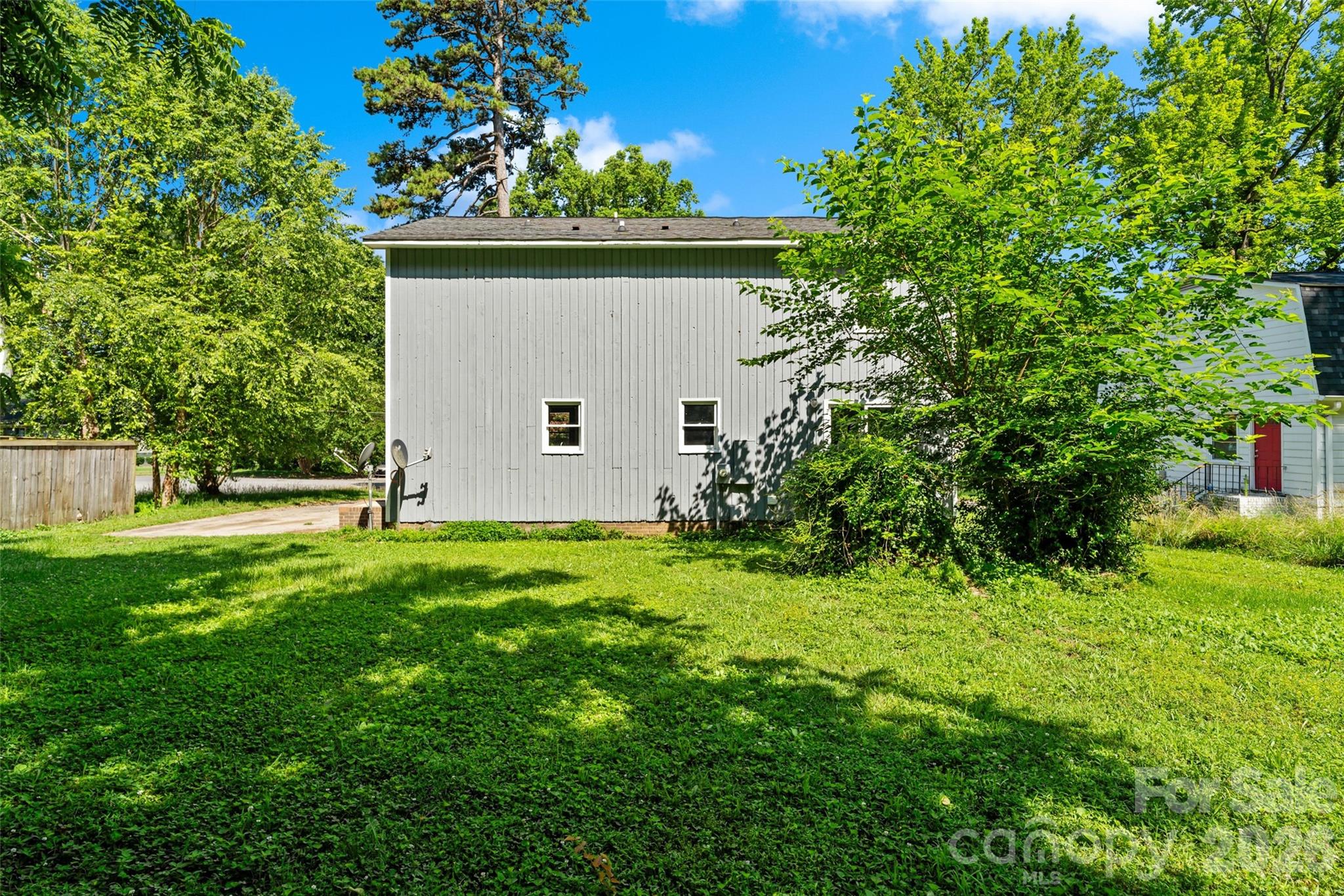 5516 Ilford Street — Charlotte
