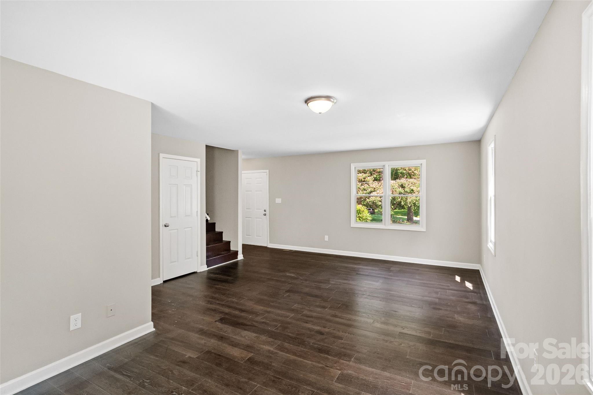 5516 Ilford Street — Charlotte