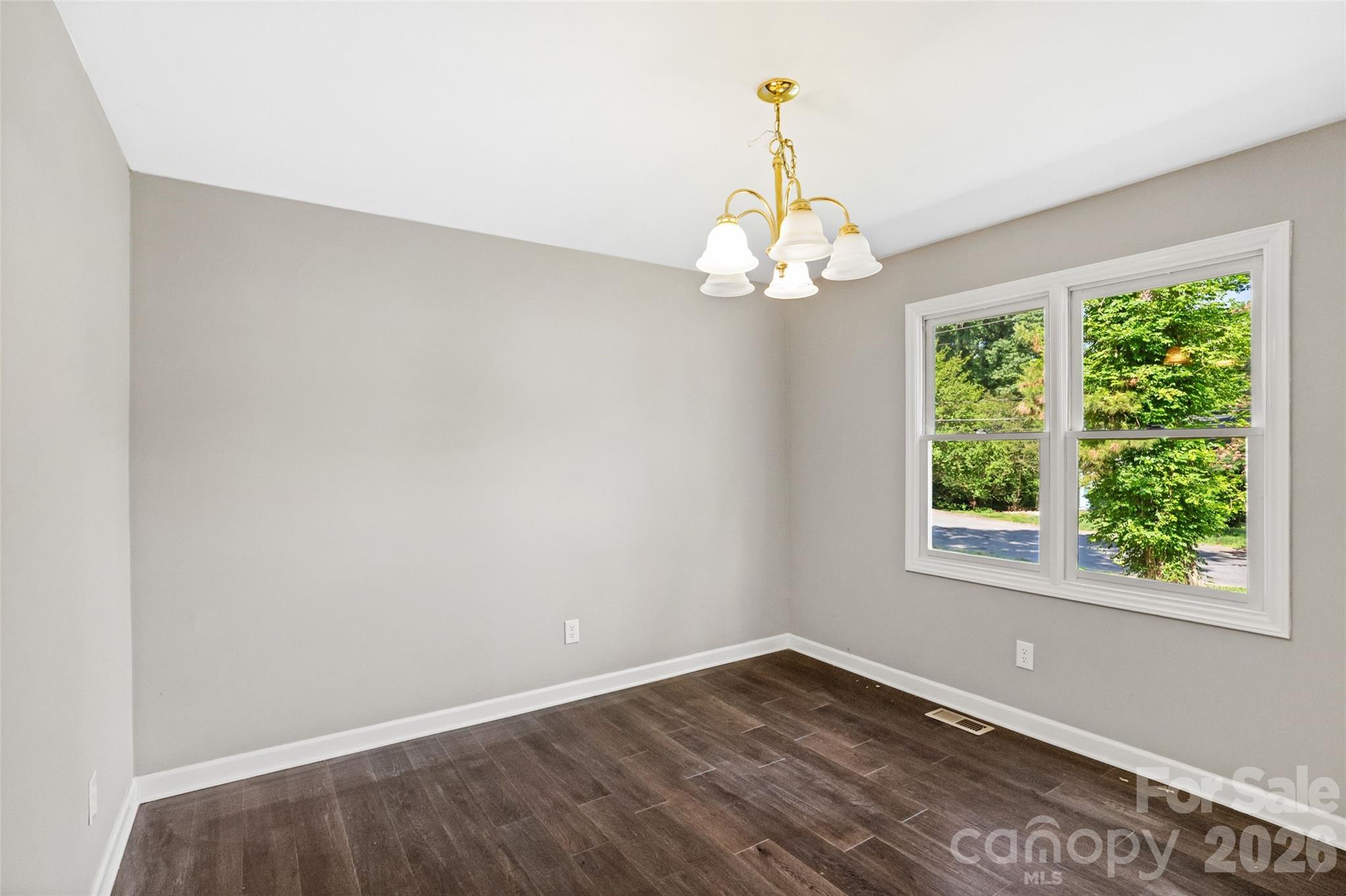 5516 Ilford Street — Charlotte