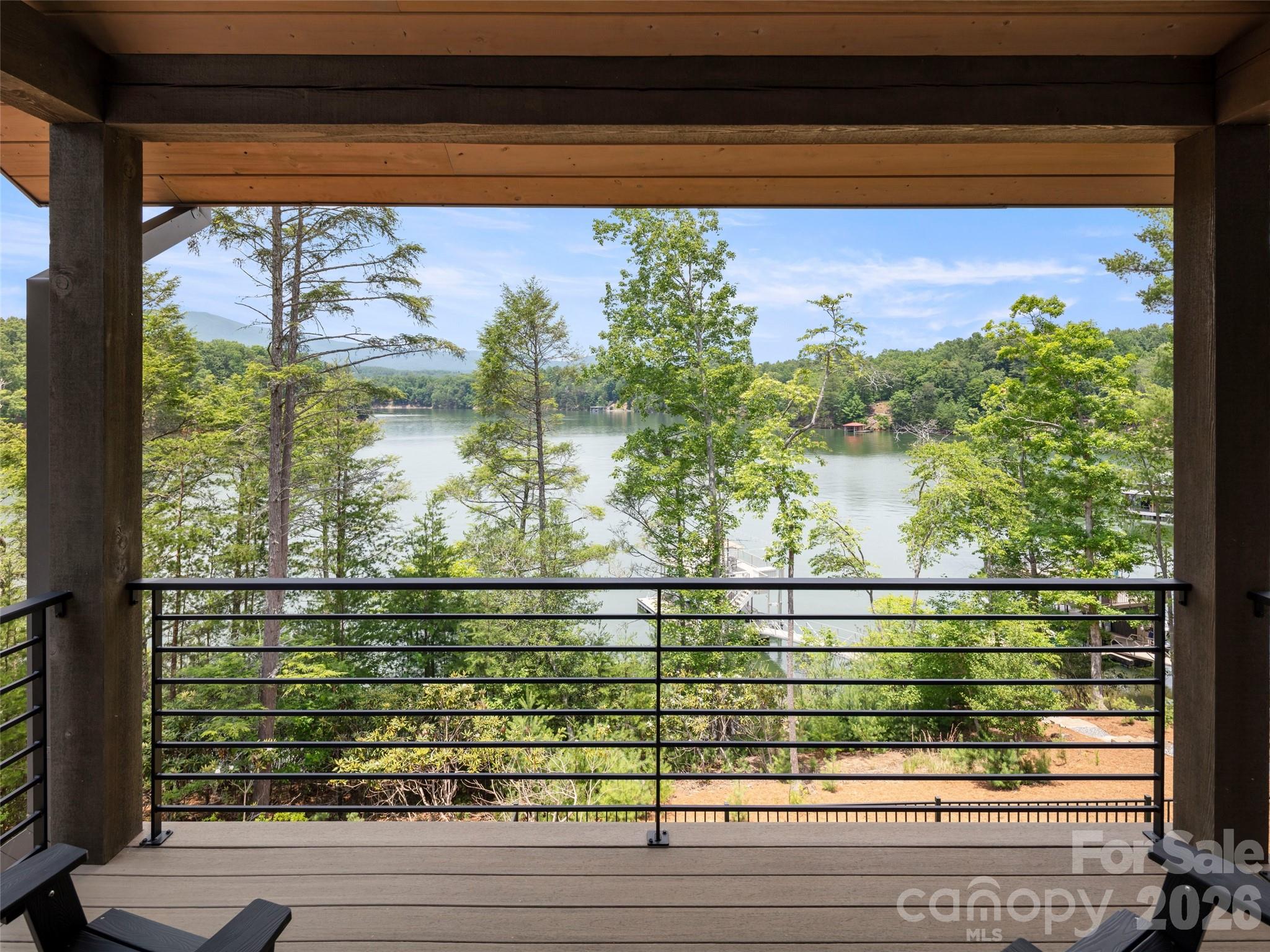 425 Dockside Drive — Nebo