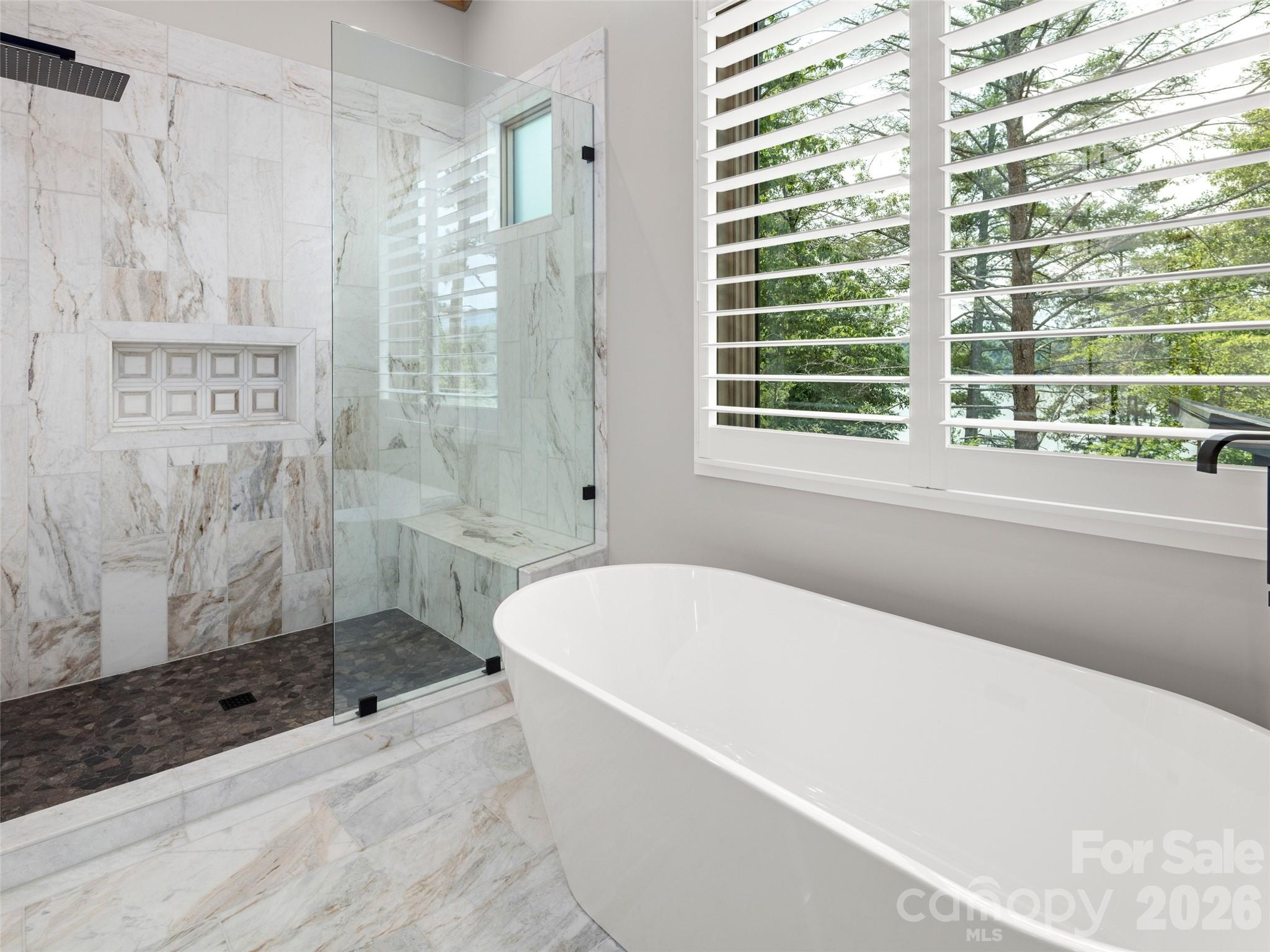 425 Dockside Drive — Nebo