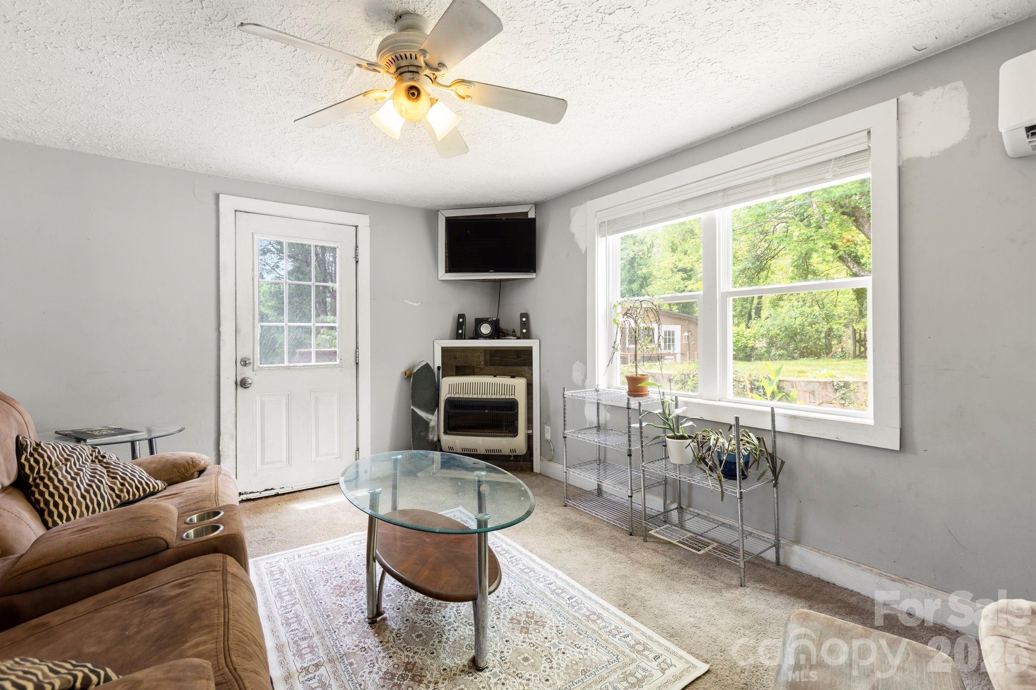 4 Mountain View Road — Asheville