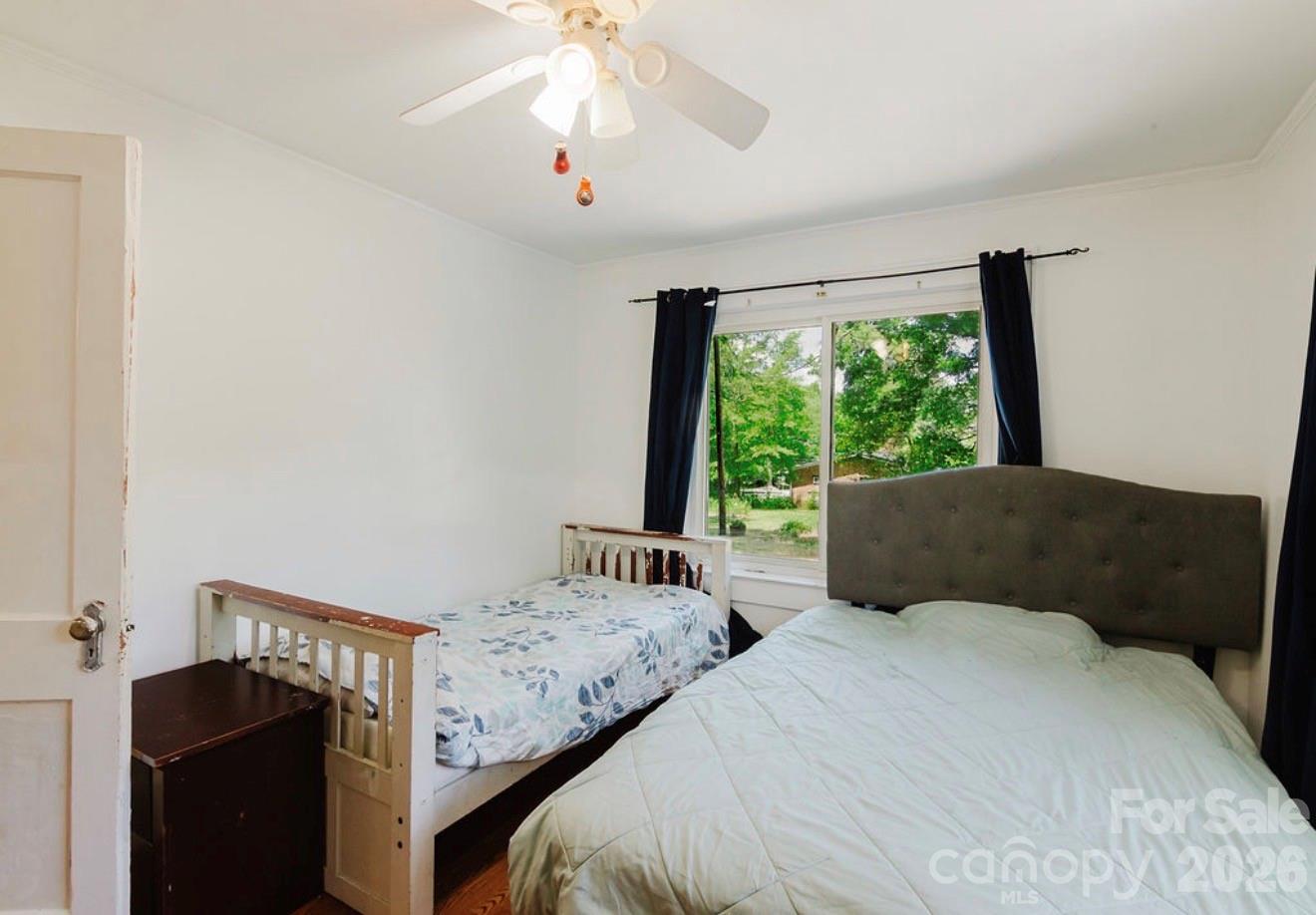 307 E 2nd Street — Oakboro
