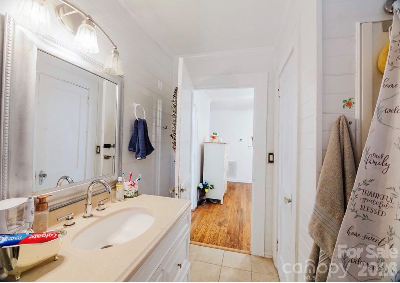 307 E 2nd Street — Oakboro