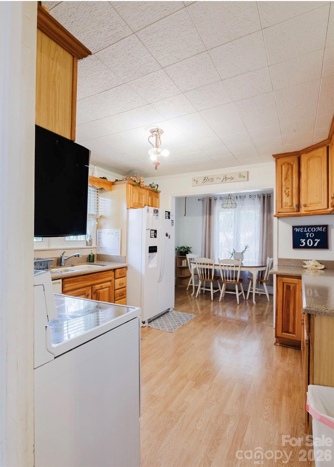 307 E 2nd Street — Oakboro
