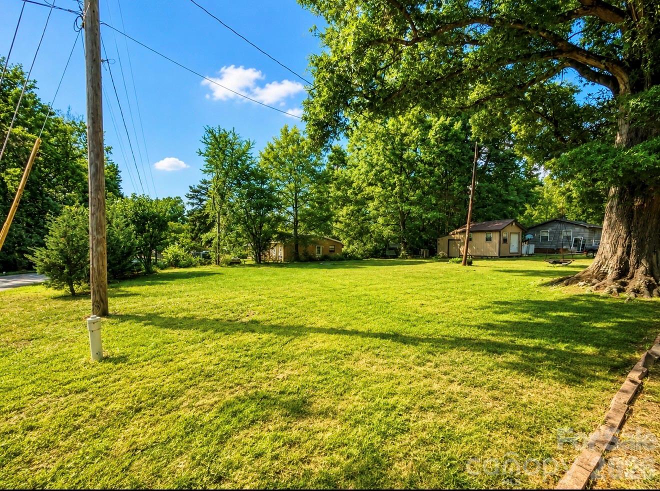 307 E 2nd Street — Oakboro