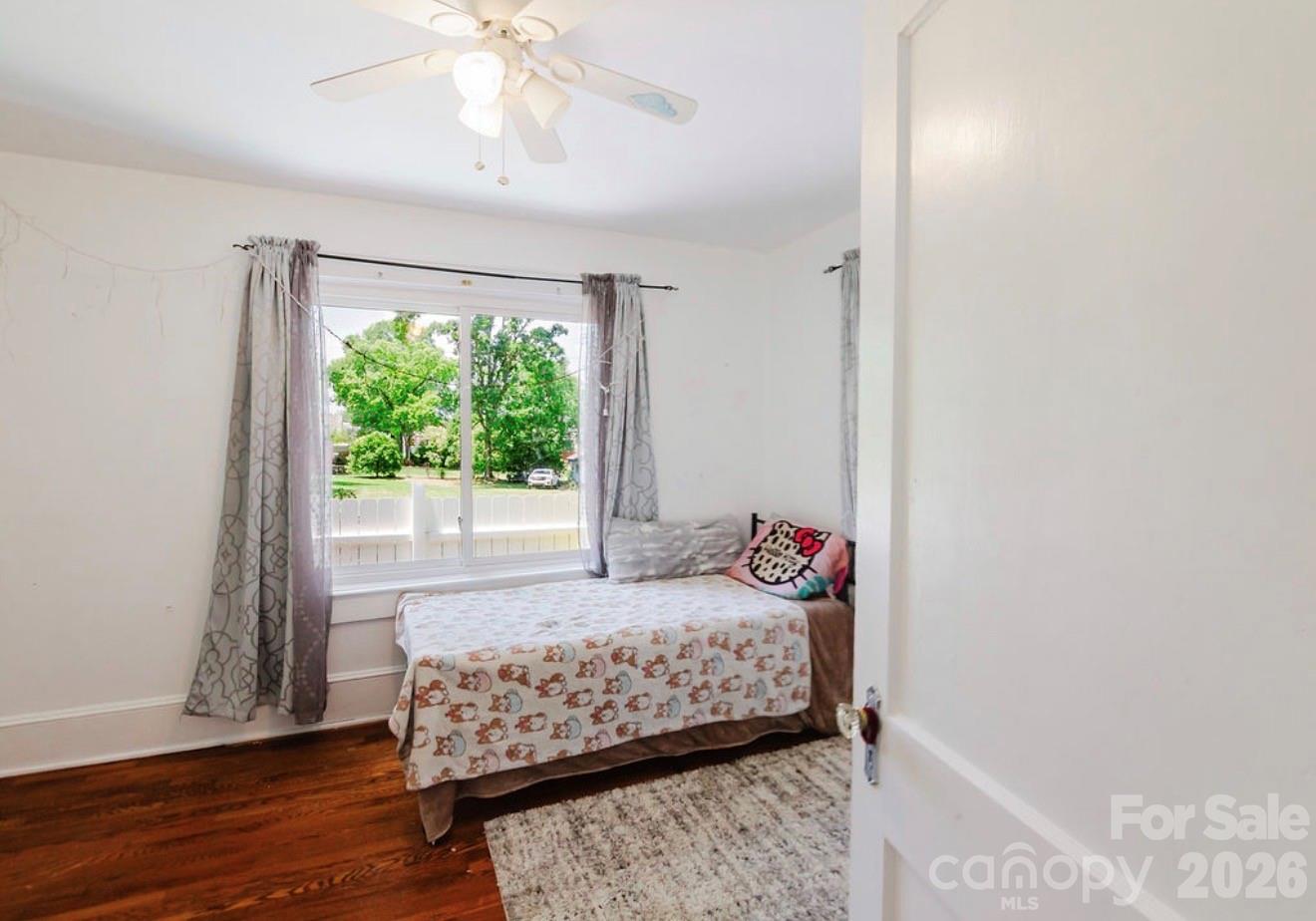 307 E 2nd Street — Oakboro