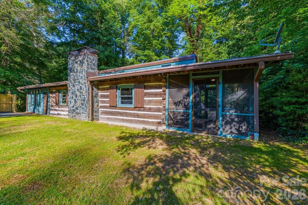 1878 Linville River Road — Nebo