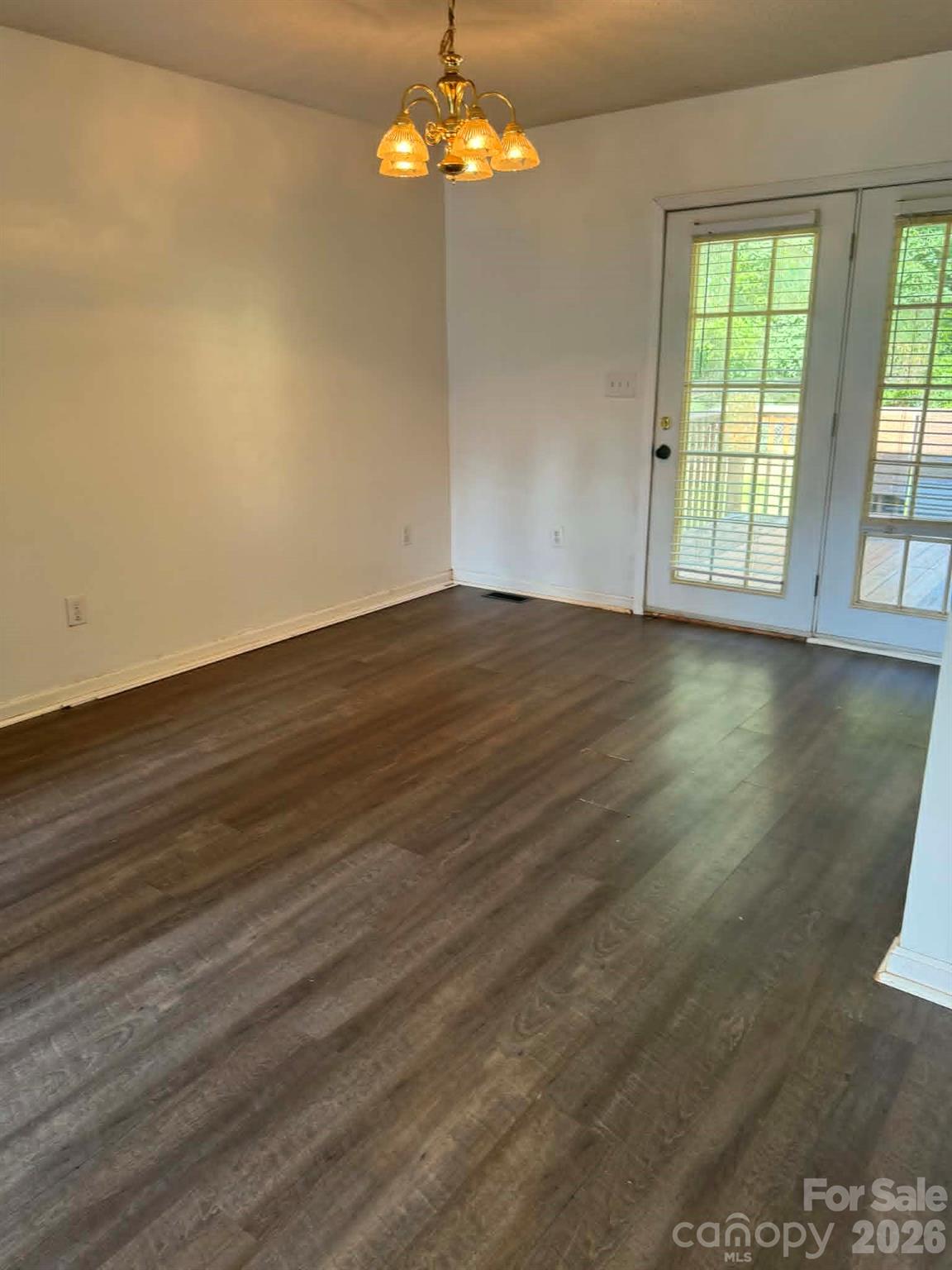 2588 Knight Drive — Lenoir
