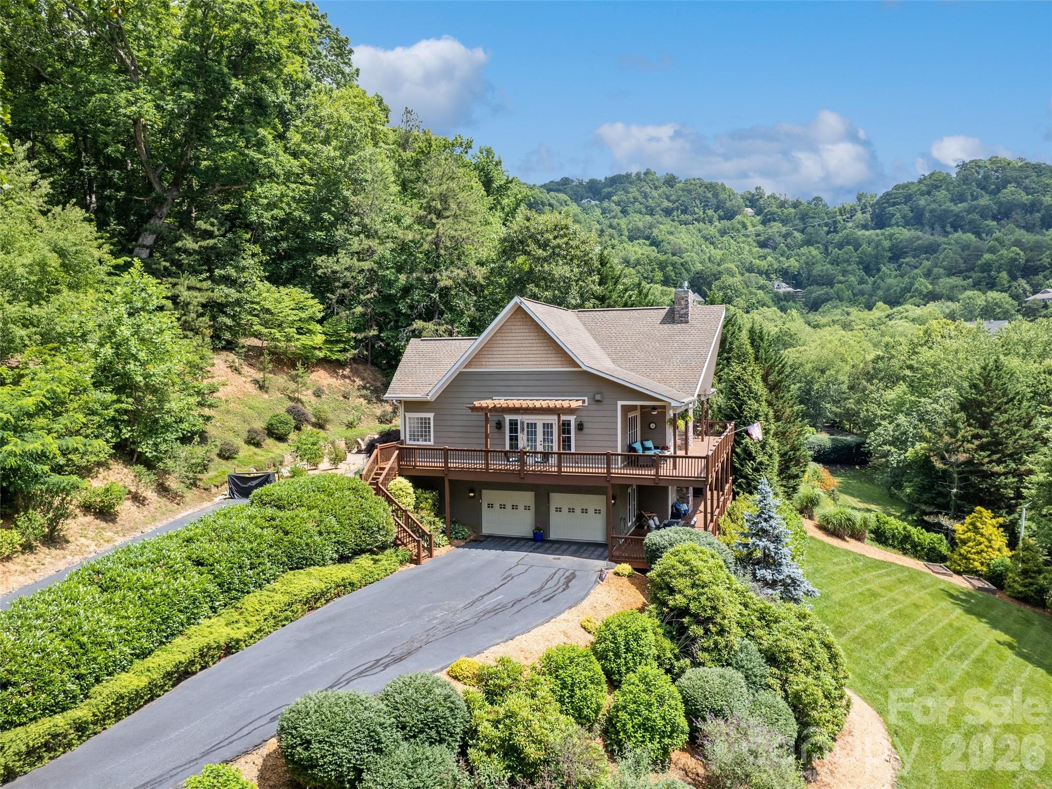 406 Inverness Drive — Waynesville