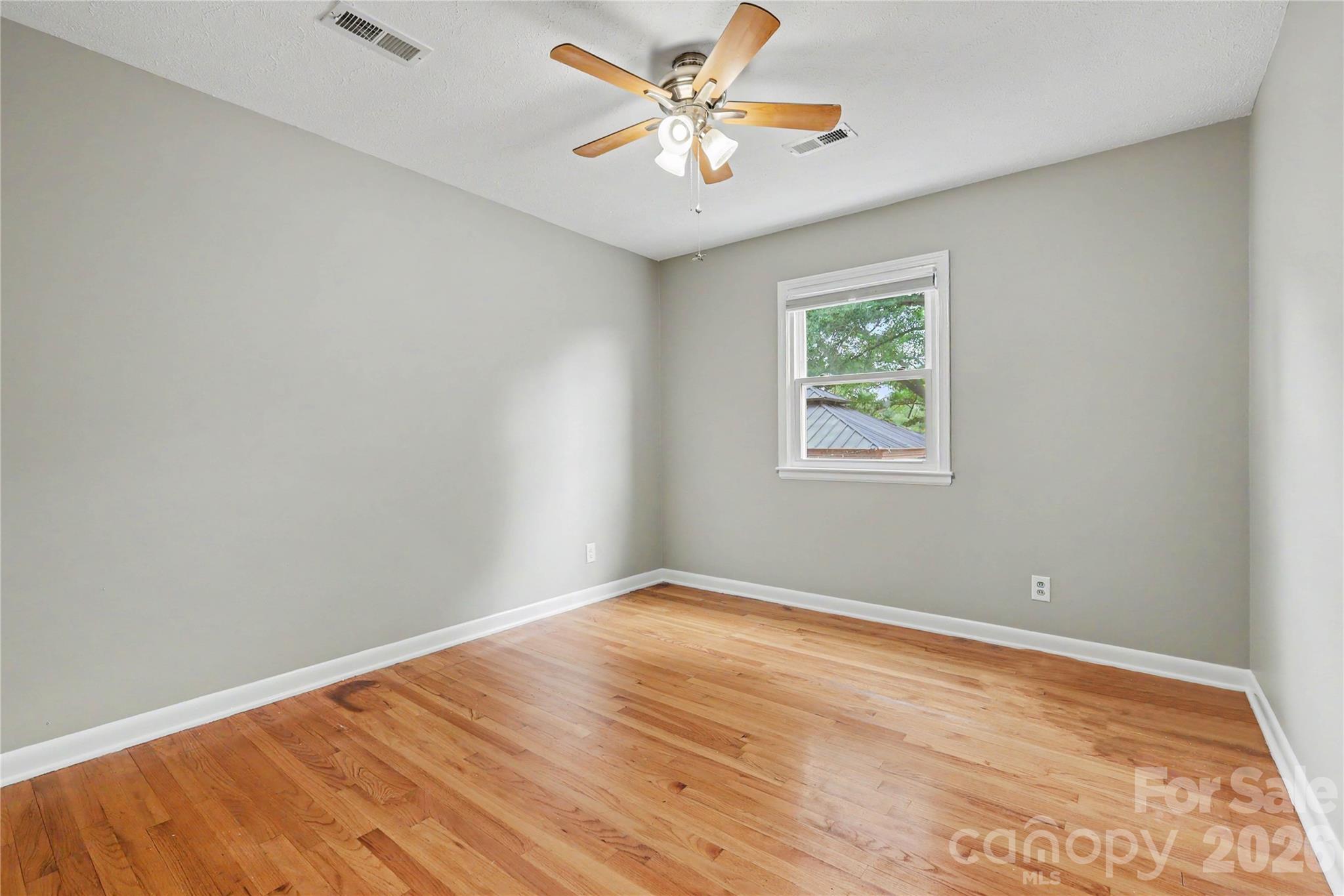3035 River Road — Shelby