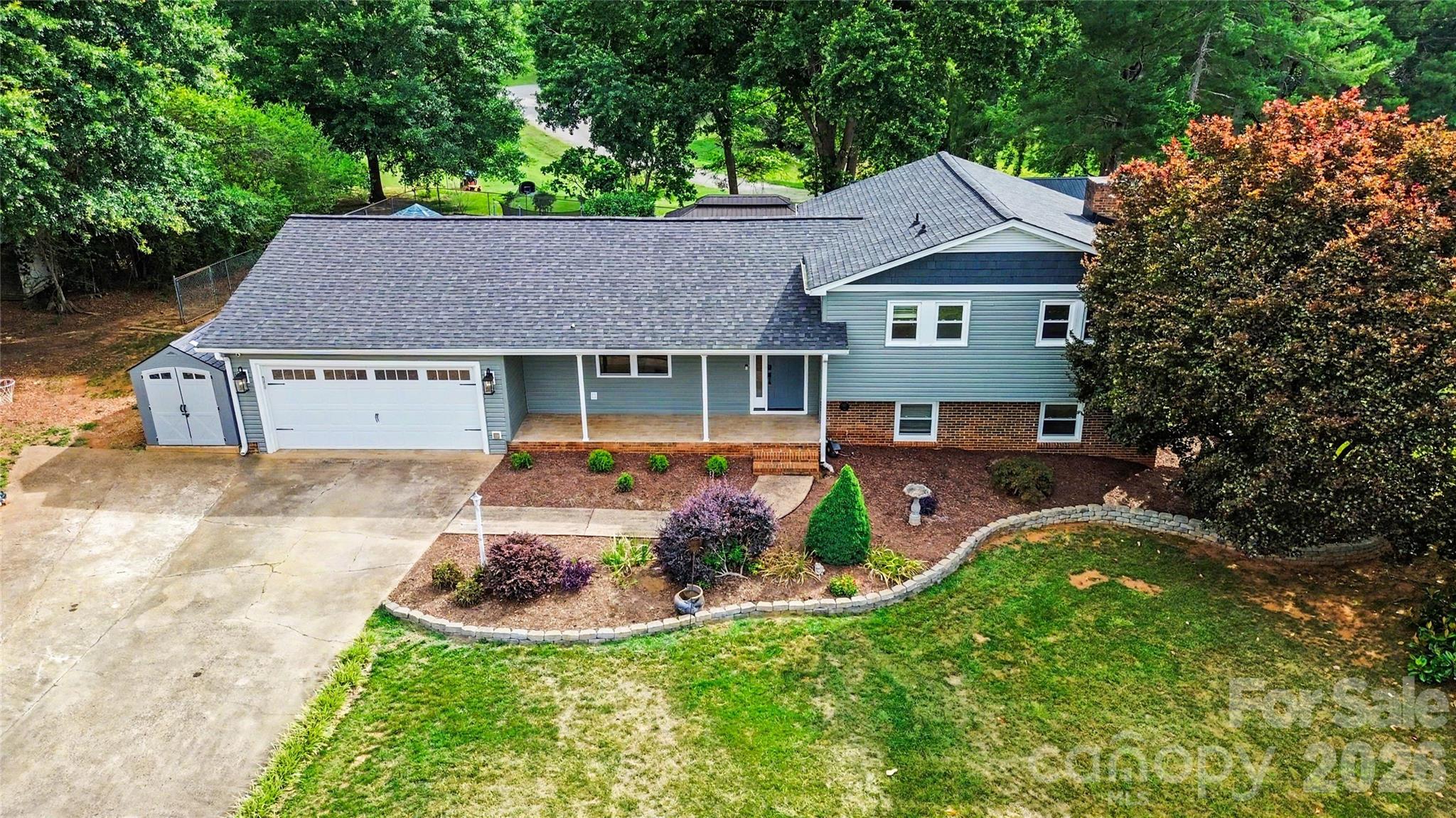 3035 River Road — Shelby