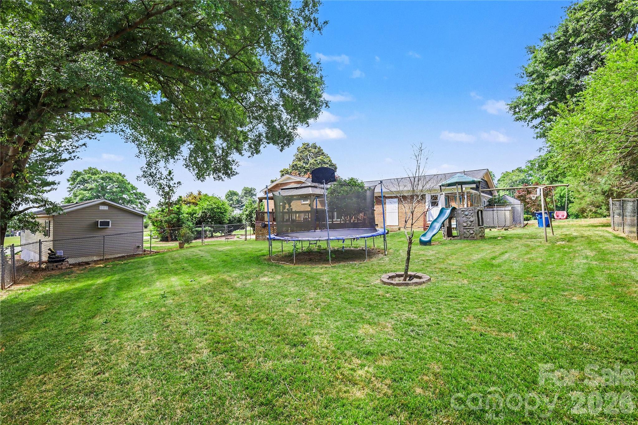 3035 River Road — Shelby